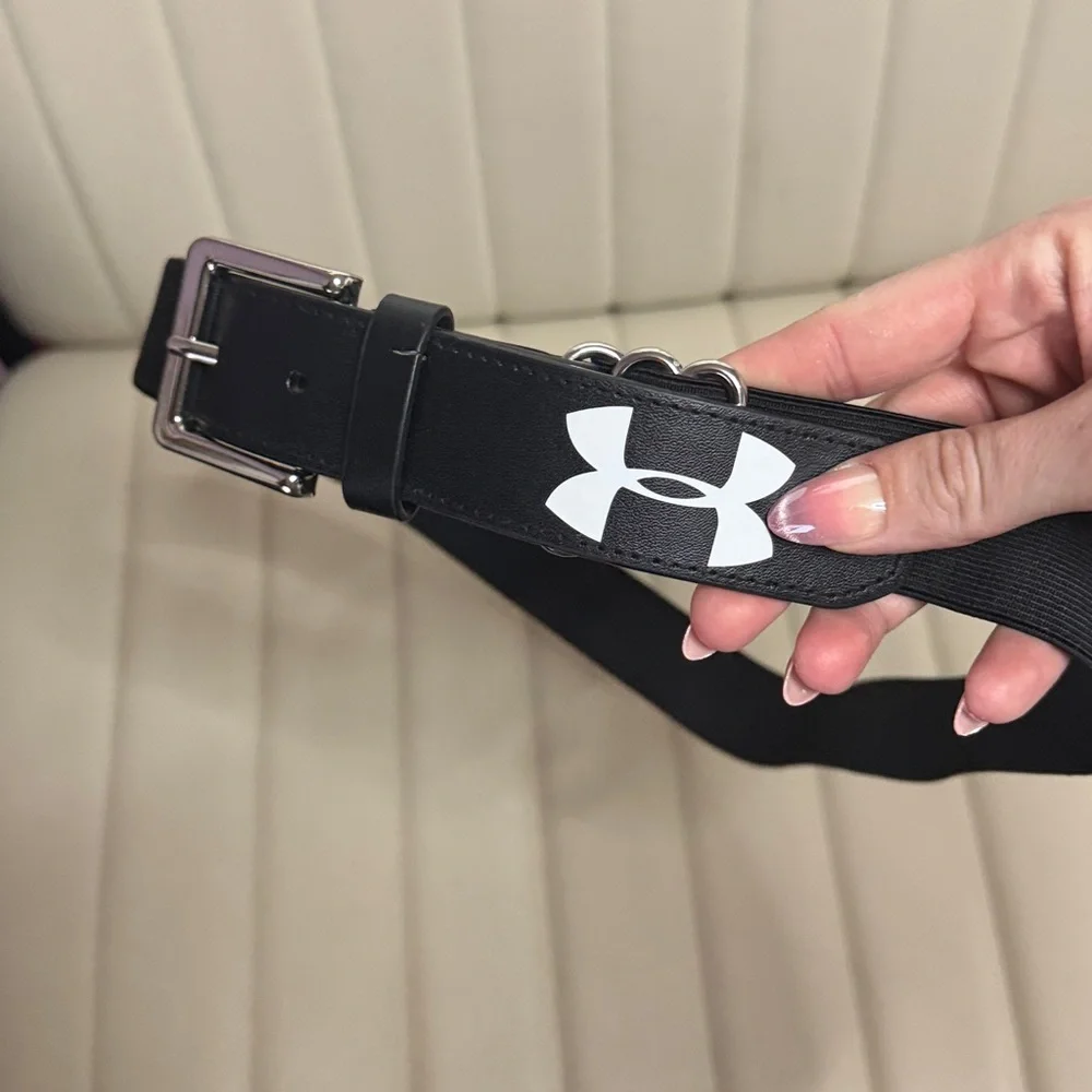 Under Armour Black Belt small medium adult